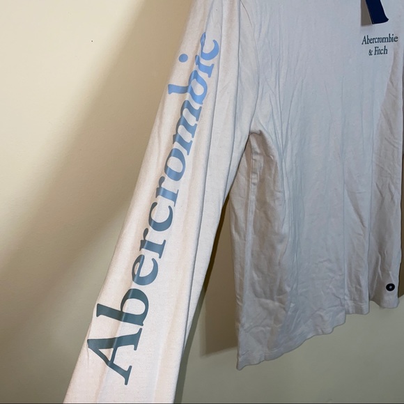 A&F Men’s Tshirt - M - Picture 2 of 5